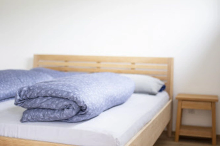 Schlicht, aber doch gemütlich: das Schlafzimmer