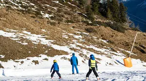 Schneemangel in vielen Skigebieten macht den Klimawandel in Österreich sichtbar