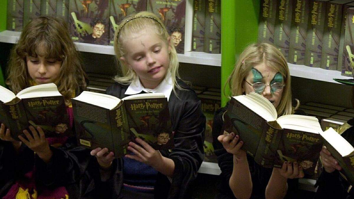 Analoges Schmökern in Büchern wie &quot;Harry Potter&quot; ist derzeit verboten