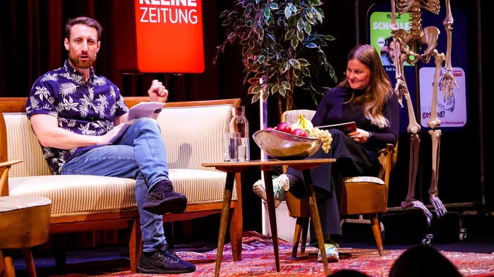 Martina Marx, hier mit Martin Moder, ist mit „Ist das gesund?“ auf der Bühne | Martina Marx, hier mit Martin Moder, ist mit „Ist das gesund?“ auf der Bühne