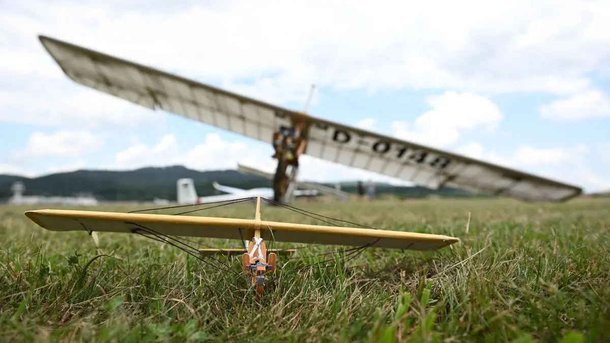 Zurück zu den Ursprüngen der Luftfahrt - der SG38