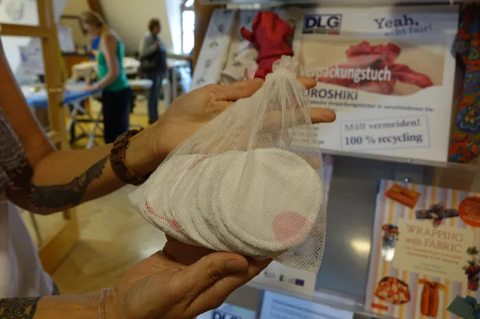 Abschminkpads aus Frottee im Sackerl - in diesem können sie auch gleich wieder gewaschen werden.