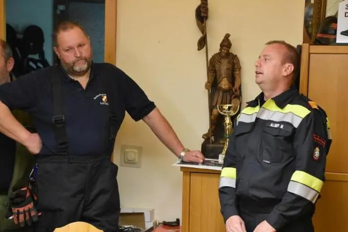 Die beiden technischen Züge Nord, unter dem Kommando von Markus Allmer und Wolfgang Gamperl, und Süd, unter dem Kommando von Johann Hierzer, wurden entsandt.