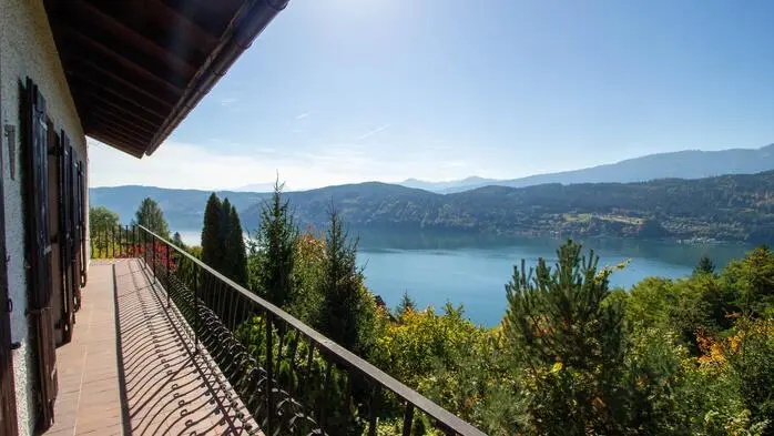 Seeblick (hier der Millstätter See) steigert den Wert einer Immobilie besonders (Symbolfoto)