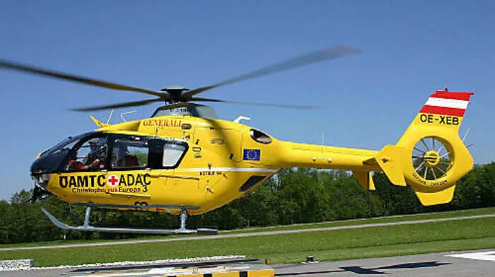 Der Schwerverletzte wurde mit dem Notarzthubschrauber ins Krankenhaus gebracht