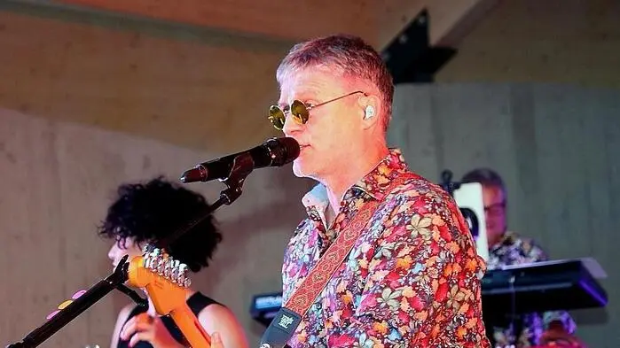 Der Beat Club Graz ist auch in der Weststeiermark ein gern gesehener und gehörter Gast. Am vergangenen Samstag begeisterten die Musiker mit Noch-ORF-Steiermark-Landesdirektor Gerhard „Cooky“ Koch – ein gebürtiger Rosentaler – und Sängerin Melanie Schmid an der Spitze ihr Publikum.