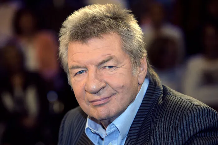2. März: Kabarettist, Autor und Schauspieler Werner Schneyder stirbt 82-jährig in Wien. Der selbst ernannte "Universaldilettant", der als Sänger, Boxkommentator, Werbetexter, Regisseur, Dramaturg und Essayist arbeitete, war einer der pointiertesten politischen Kommentatoren und bekanntesten Kabarettisten.