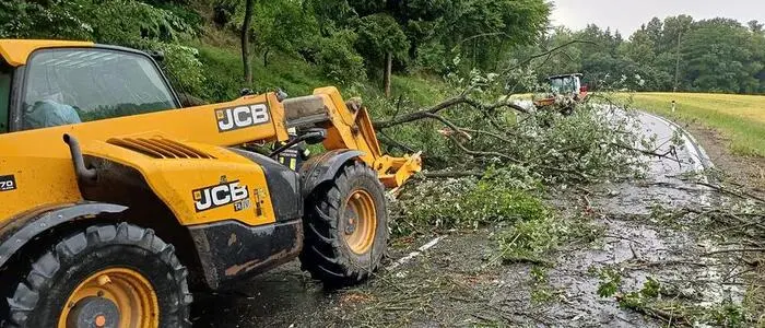 Die Unwetter hinterließen eine Spur der Verwüstung