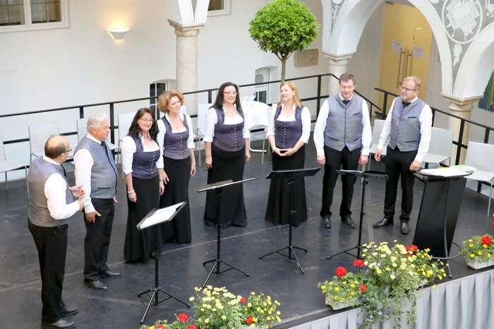 Klar, dass an diesem Abend auch die 15. CD „30 Jahre Stimmen aus Kärnten“ präsentiert wurde. 