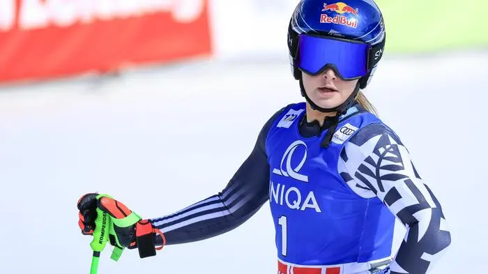 10. Alice Robinson (NZL)
133.025,- CHF (136.741,- EUR)