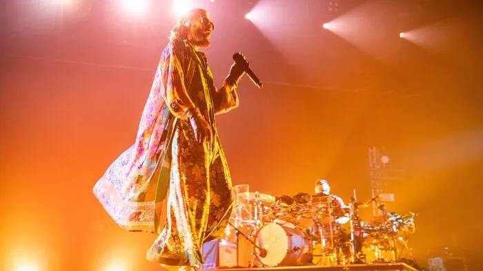 Für viele der 8000 Fans aus ganz Europa war es das Konzert-Highlight des Jahres: 30 Seconds To Mars mit ihrem uneingeschränkten Superstar Jared Leto gastierte am Samstag in Graz.