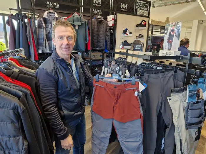 Arbeitsschutzkleidung macht einen wesentlichen Teil des Sortiments von ASB aus