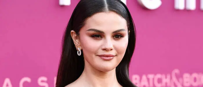Selena Gomez (34)