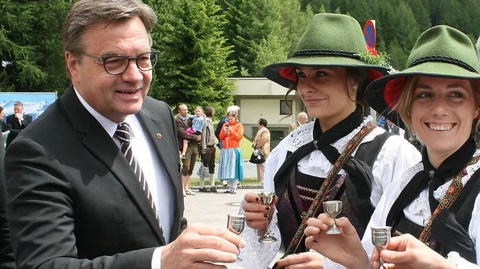 Günther Platter verspricht der hinteren Iselregion Unterstützung