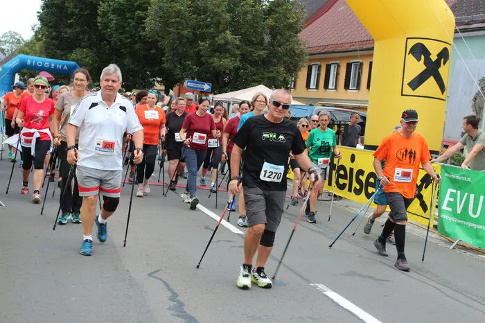 Die Walker auf der Strecke.
