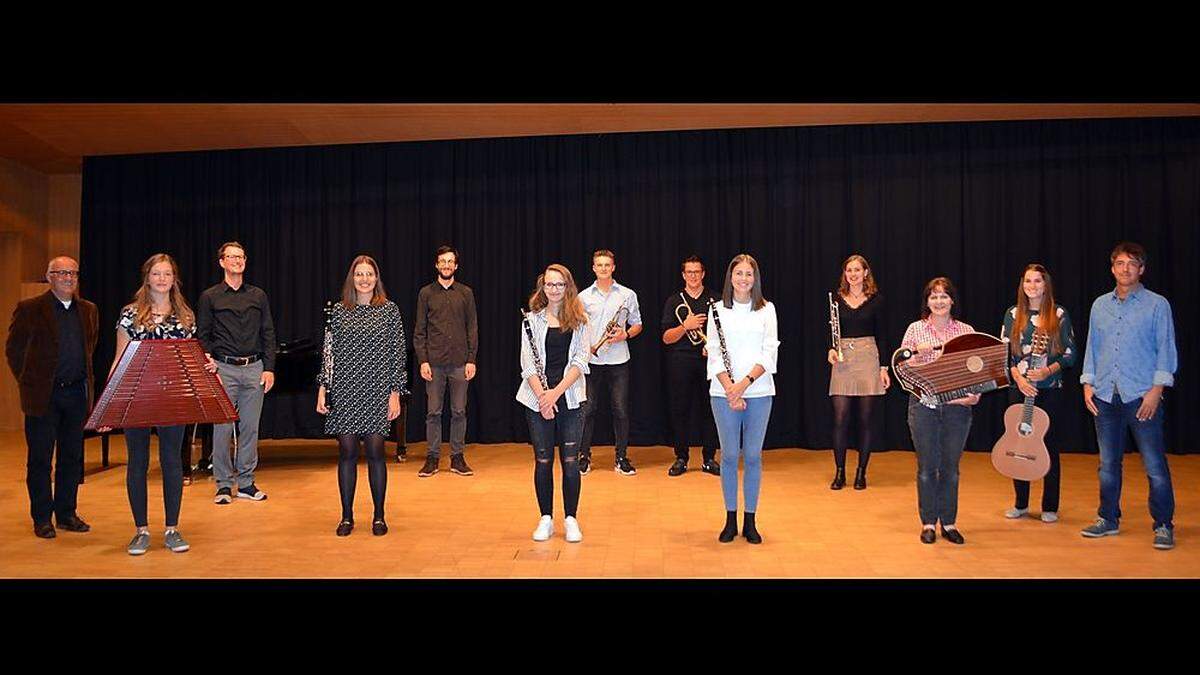 Gotthard Schöpf, Victoria Senfter, Christian Schönegger, Karolina Ortner, Korrepetitor Lukas Außerdorfer, Anja Bodner, Florian Außerlechner, Julian Weitlaner, Anna Gatterer, Maria Bucher, Philomena Rainer, Sophie Kofler, Markus Zlöbl;