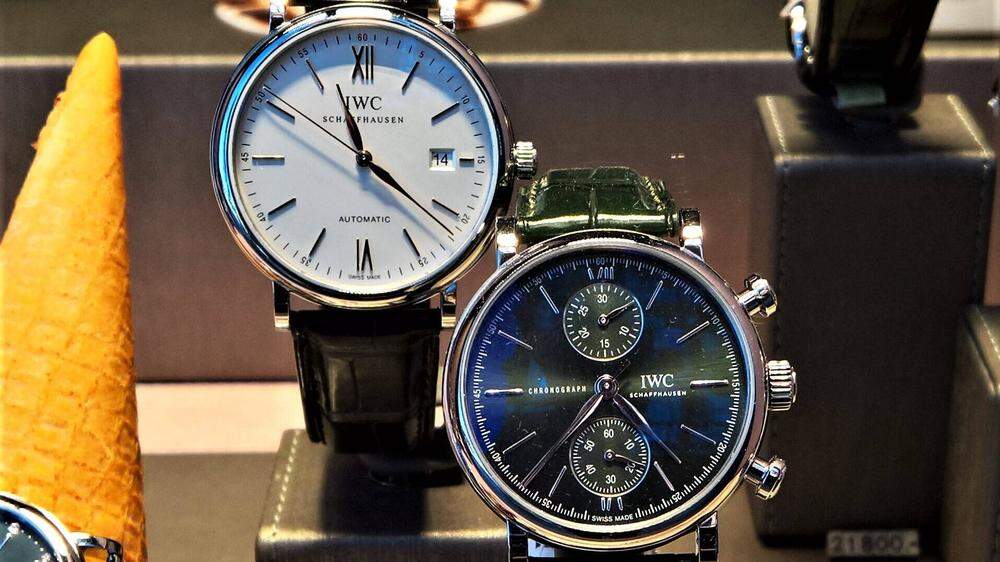 IWC Schaffhausen Uhr bzw Uhren. Die IWC International Watch Co. AG ist eine Schweizer Luxus-Uhrenmanufaktur. Das in Sch