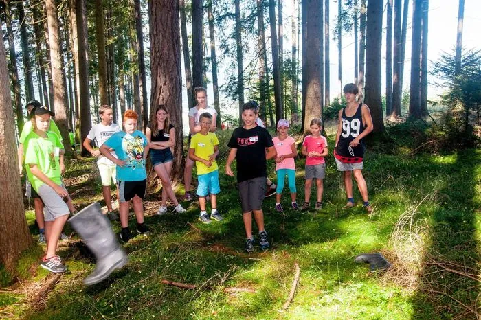 Zudem ging es für die Jugendlichen ins Weißkirchner Schwimmbad und in die Spielberger Kart-Halle.