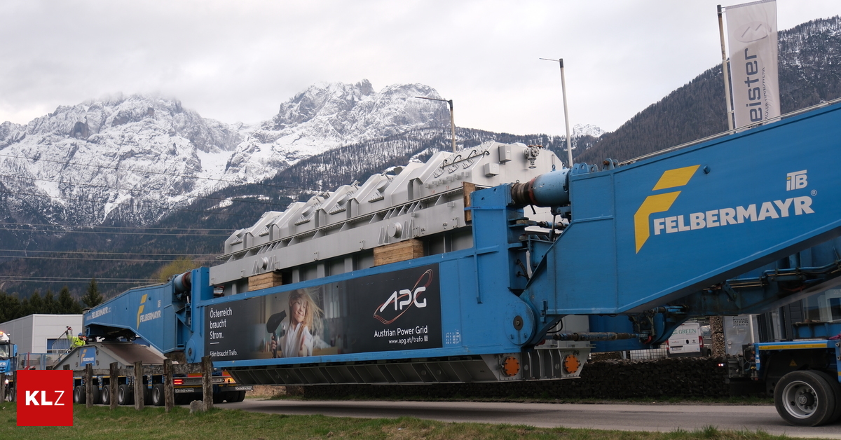 Mit 1260 PS: Ein blauer Riese bahnt sich seinen Weg durch Osttirol