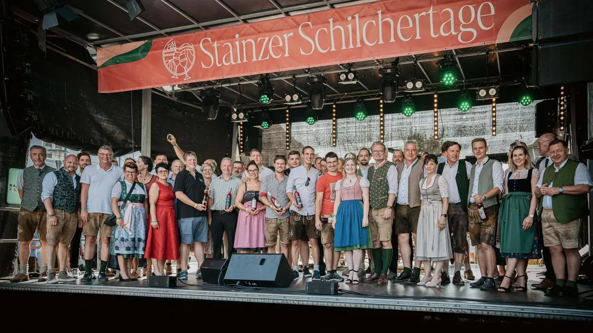 Die feierliche Eröffnung fand durch Landeshauptmann Christopher Drexler und den Stainzer Bürgermeister Karl Bohnstingl (Mitte) statt