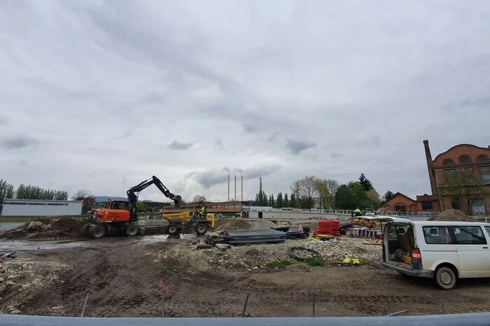 ...ist die Baustelle für die zweite Muruferbucht vulgo Seifenschale, die südlich an den Puchsteg anschließt. Diese Bucht soll...