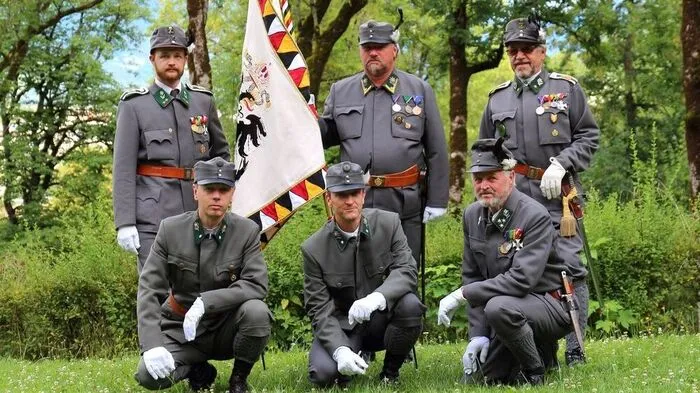 Thomas Ram, Rene Salcher, Michael Mayr, Roland Kösslbacher, Gerhard Schneeberger und Georg Ram (von links)