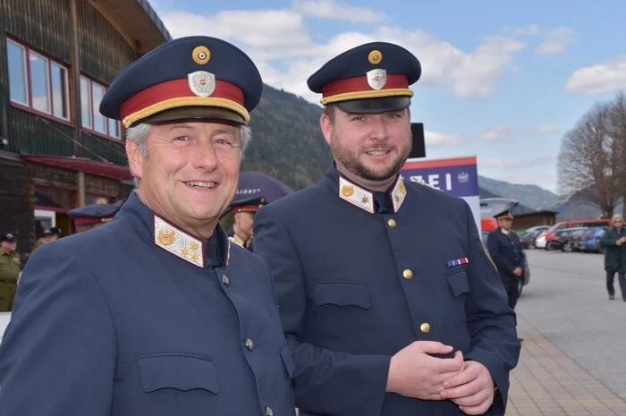 Klicken Sie sich durch die Bilder der Angelobung!
