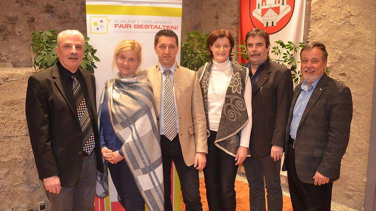 ÖGB-Regionalpräsidium St.Veit/Feldkirchen: Karl Höffernigg, Martina Hohensee, Rene Willegger (Regionalvorsitzender), Ursula Heitzer, Wolfgang Schager und Hermann Lipitsch (ÖGB-Landesvorsitzender).