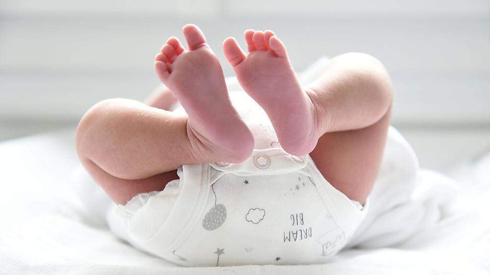 Das Baby liegt mit schwersten Verletzungen in einer Wiener Klinik (Sujetbild)
