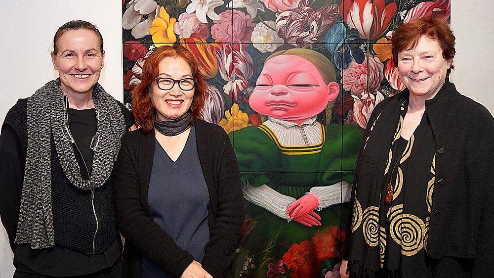 Andrea K. Schlehwein, Galeristin Helen Yoo und Eleonore Schäfer feierten die Ausstellungseröffnung