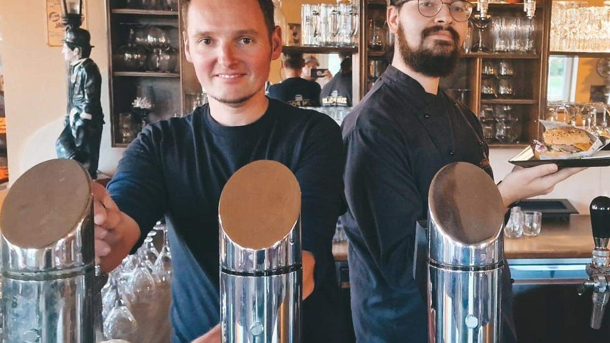 Bernhard Jelen mit Mitarbeiter Michael Beiersdorf 