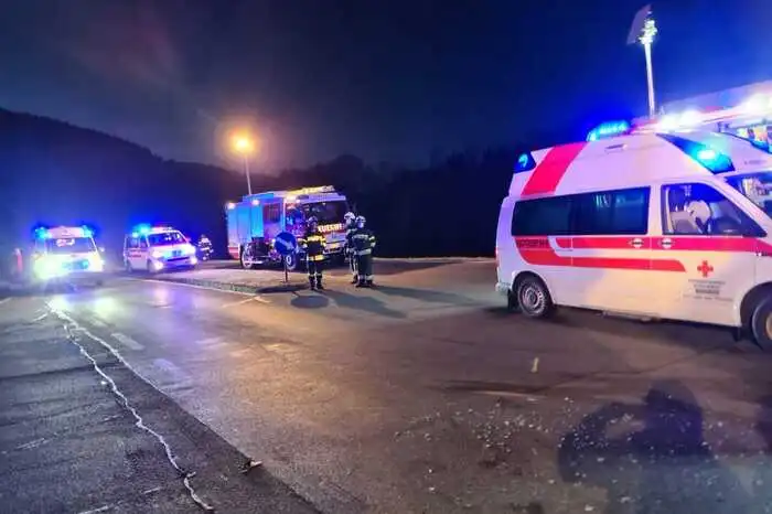 Klicken Sie sich durch die weiteren Bilder.