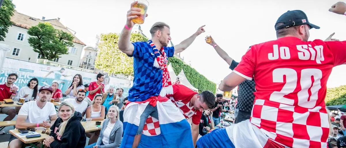 Am Neuen Platz steigt wieder ein Public Viewing