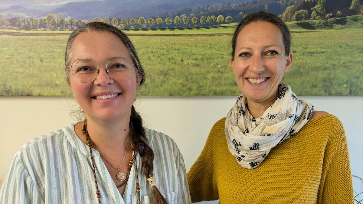 Elke Whisounig (links) und Sabine Putzgruber (rechts) kooperieren zusammen und setzen gemeinsam Projekte um