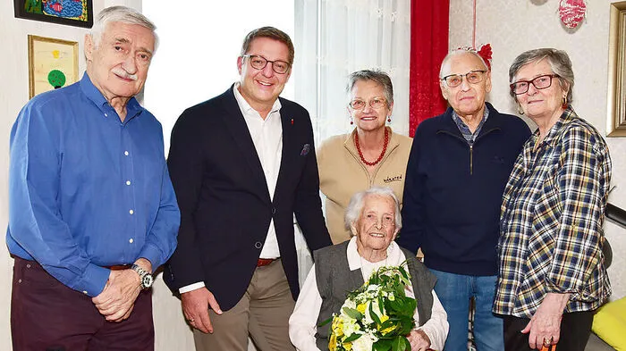 Olga Fyala  mit Bernhard Rabitsch, Bürgermeister Günther Albel, Gerda und Wolfgang Witte, Gerlinde Rabitsch (von links)