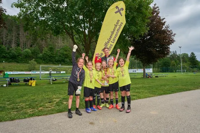 Und auch die Mädchen der VS St. Marein freuen sich über den Einzug ins Landesfinale