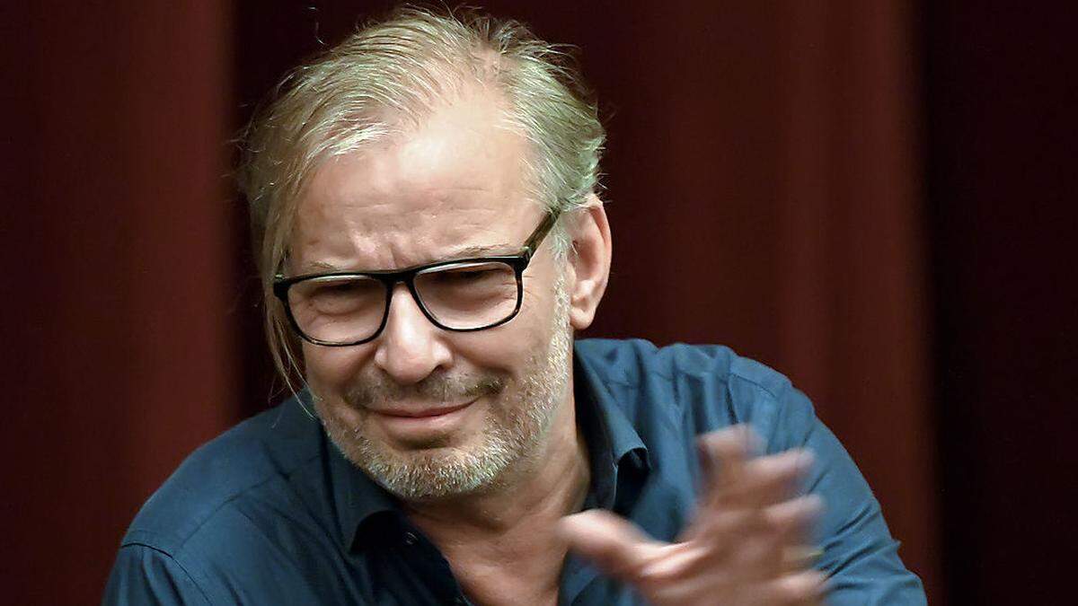 Dreimal hat er &quot;Ein Sommernachtstraum&quot; bereits inszeniert, die vierte Premiere strotzt vor Pannen: Leander Haußmann