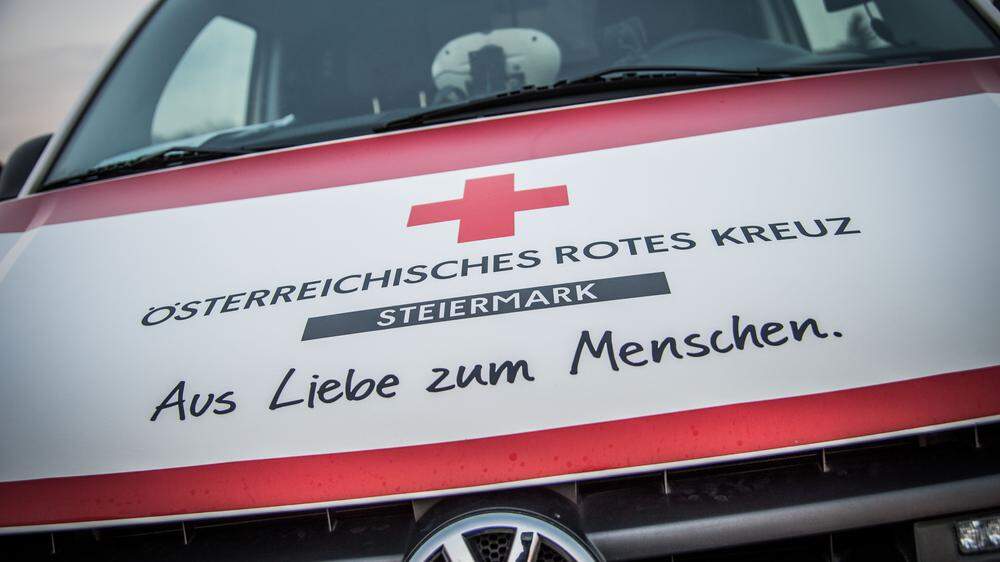 Das Rote Kreuz brachte das verletzte Kind ins Krankenhaus