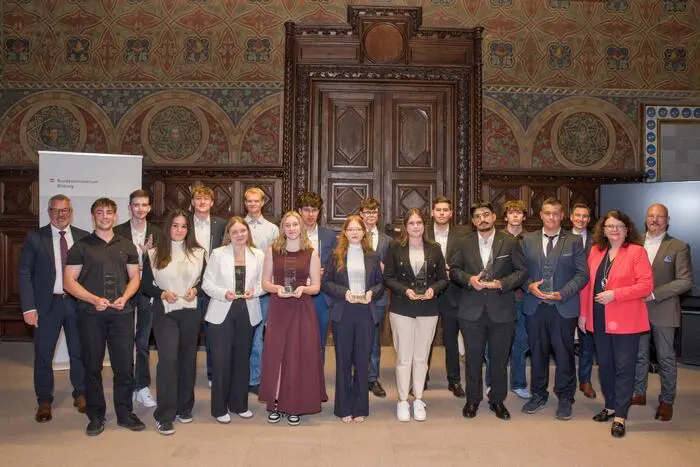 Die Gewinnerinnen und Gewinner des digi.check-Bundesbewerbs