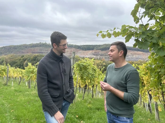 Der Klöcher Traminer wird in allen Qualitätsstufen vinifiziert, vom trockenen bzw. halbtrockenen Ortswein bis hin zum Prädikats- und Riedenwein.
