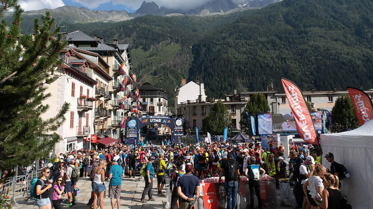Auf der TDS-Strecke des UTMB sind 145 km und 9.100 hm zu absolvieren. Die Strecke ist nach den Dukes der Savoie benannt.