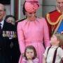 Die Kinder von Prinz William und Herzogin Kate ‒ George (7), Charlotte (5) und Louis (2) ‒ seien nach Angaben der königlichen Familie zu jung.