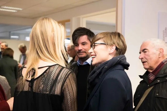 Klicken Sie sich durch die weiteren Bilder des Eröffnungstages!