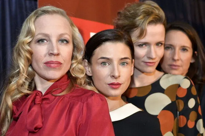 Nina Proll, Martina Ebm, Adina Vetter und Maria Koestlinge.