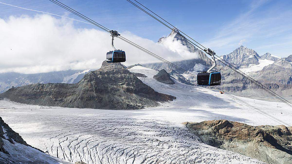 Die höchste Dreiseilumlaufbahn der Welt am Matterhorn