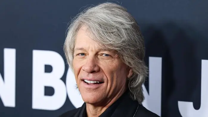 Jon Bon Jovi lacht
