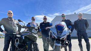Die Trainer der steirischen Motorradpolizei am Zeltweger Fliegerhorst Hinterstoisser