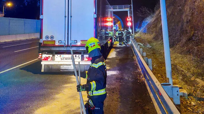 30 Einsatzkräft der Feuerwehren Mooskirchen und Steinberg waren im Einsatz