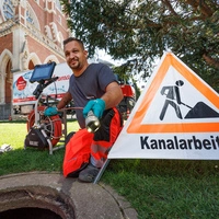 Saubermacher-Spezialisten bei der Kanalreinigung