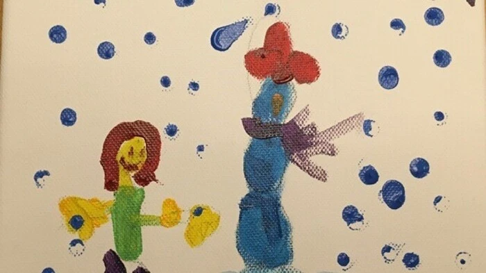 Viktorias Schwester Julia Drobesch (8 Jahre) malte einen lustigen Schneemann.